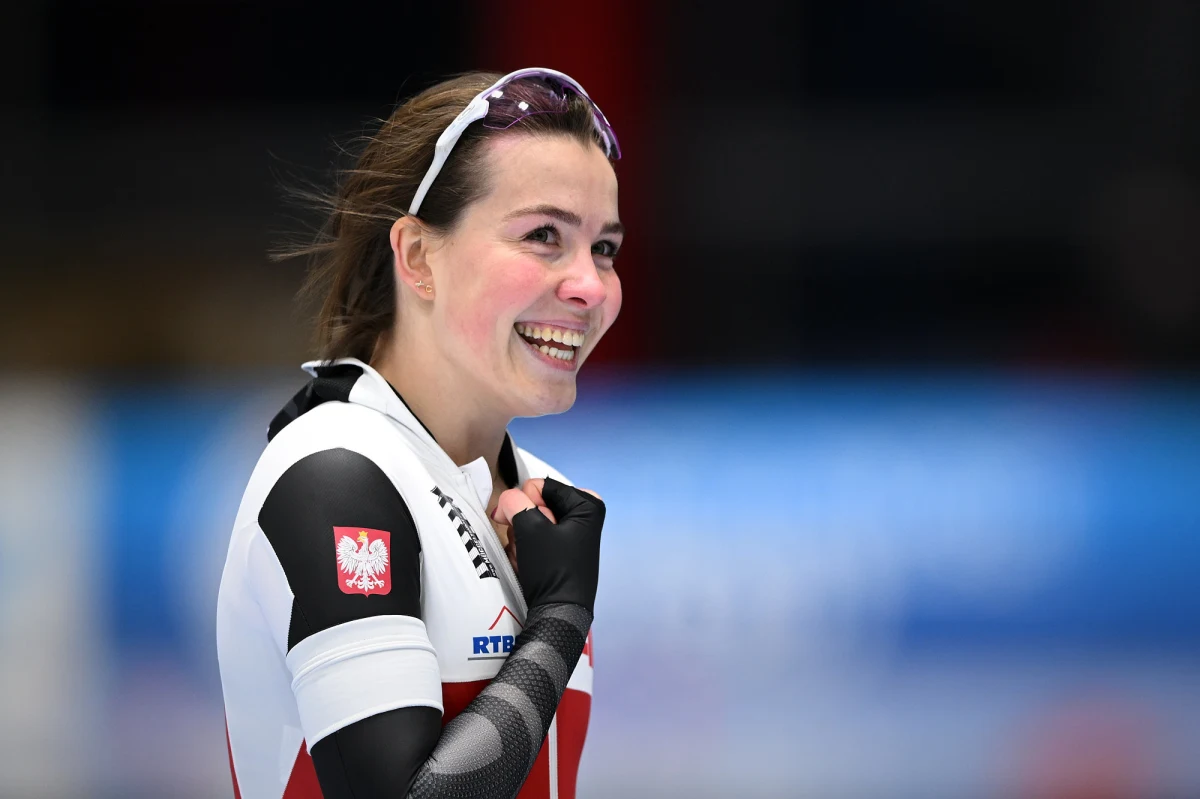 Kaja Ziomek zajęła 5. miejsce w wyścigu na 500 metrów w grupie A podczas zawodów Pucharu Świata w łyżwiarstwie szybkim, które w piątek rozpoczęły się w Tomaszowie Mazowieckim. „Jestem przeszczęśliwa” – mówiła Ziomek, która była jedyną reprezentantką Polski w grupie A podczas piątkowych zmagań.