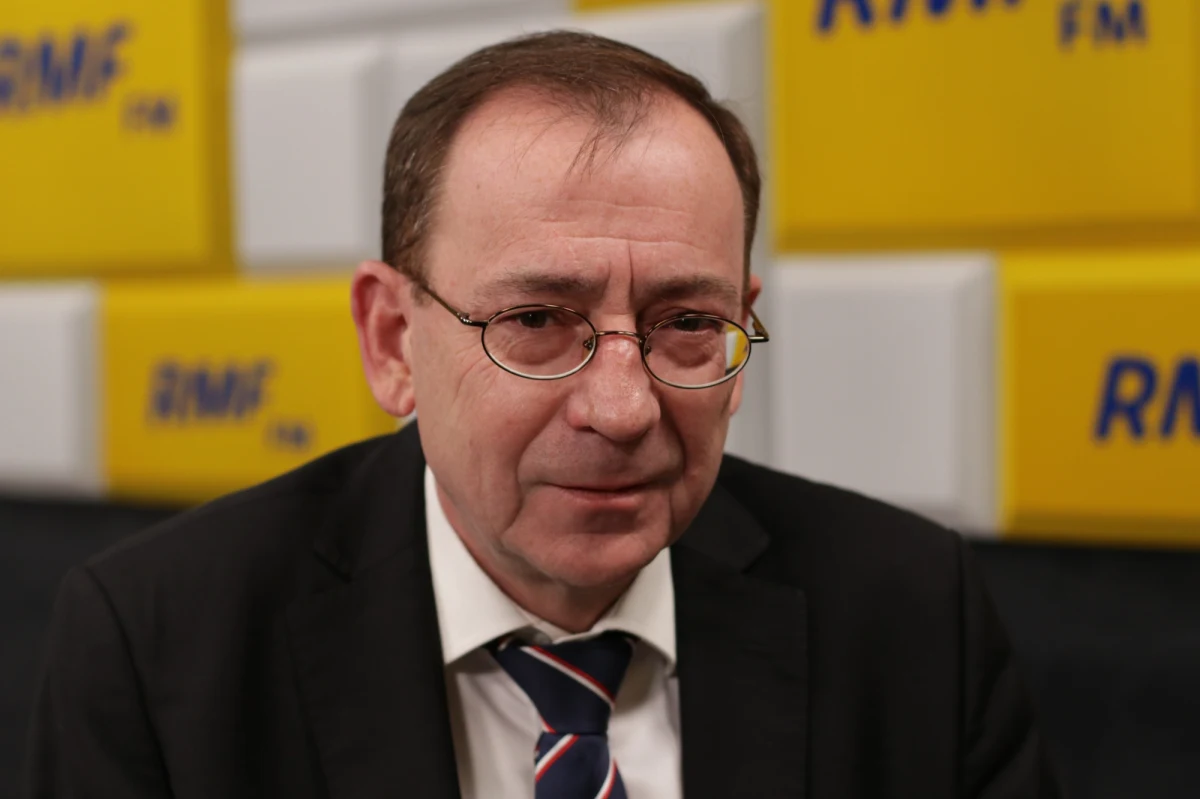 "To ważne słowa. To pokazuje, że Stany Zjednoczone bardzo uważnie przyglądają się temu, co się dzieje w naszym regionie, co więcej - są gotowe działać" - mówił Gość Krzysztofa Ziemca w RMF FM - minister spraw wewnętrznych i administracji Mariusz Kamiński, komentując pierwszą publiczną wypowiedź prezydenta USA Joe Bidena o sytuacji na polsko-białoruskiej granicy. "Mamy zapowiedź sankcji amerykańskich na Białoruś, mamy bardzo dużą aktywność amerykańską w relacjach z Rosją. W ostatnich dniach w Rosji miała miejsce wizyta Centralnej Agencji Wywiadowczej, który spotykał się z szefami rosyjskich służb specjalnych i przekazywał im pewne przesłanie" - relacjonował. 