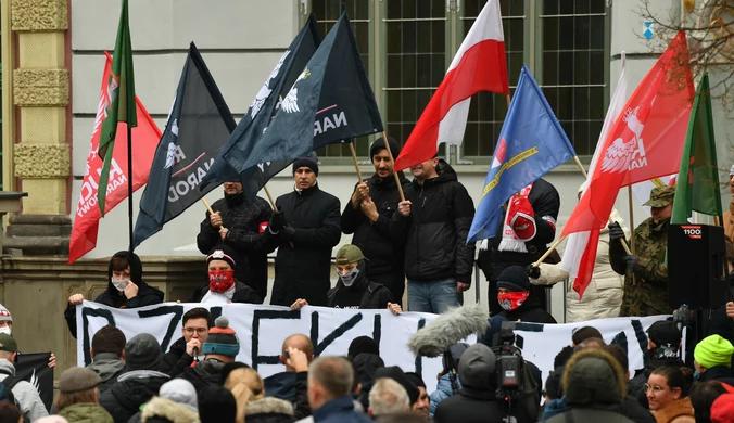 Gdańsk: Manifestacja Młodzieży Wszechpolskiej i dwie kontrmanifestacje w centrum miasta 