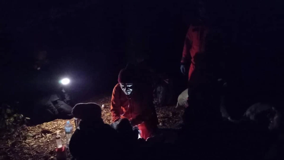 Medyczny Zespół Ratunkowy PCPM od 16 listopada zastąpi grupę Medyków na granicy, którzy udzielają pomoc medyczną imigrantom przy granicy polsko-białoruskiej - poinformowało w sobotę Polskie Centrum Pomocy Międzynarodowej.