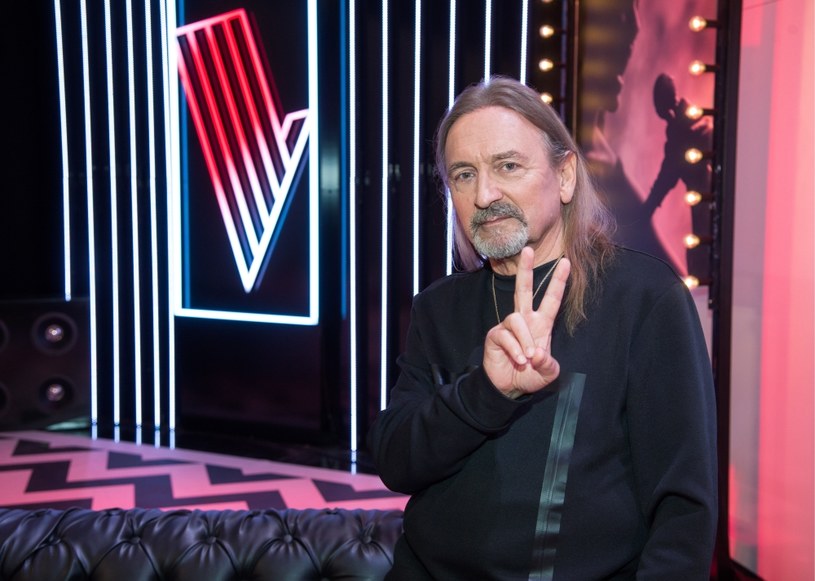 Według Pudelka TVP po zakończeniu 12. sezonu "The Voice of Poland" zakończy współpracę z częścią trenerów w programie. Według informatora serwisu obecny skład nie sprawdził się, a między składem "nie ma chemii". 