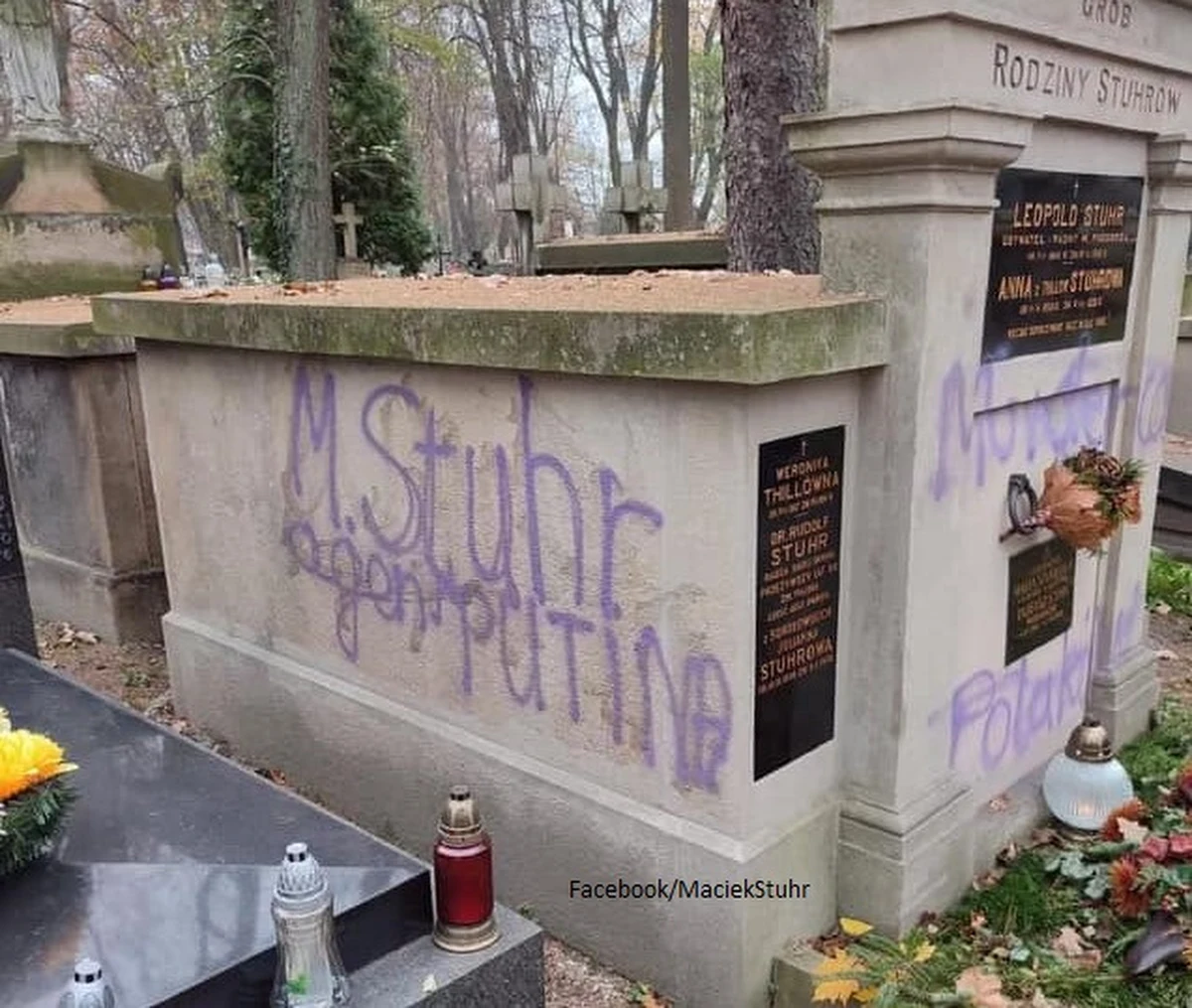 W Krakowie na Cmentarzu Rakowickim zdewastowano grobowiec rodziny Stuhrów. Postępowanie w tej sprawie prowadzi policja. 