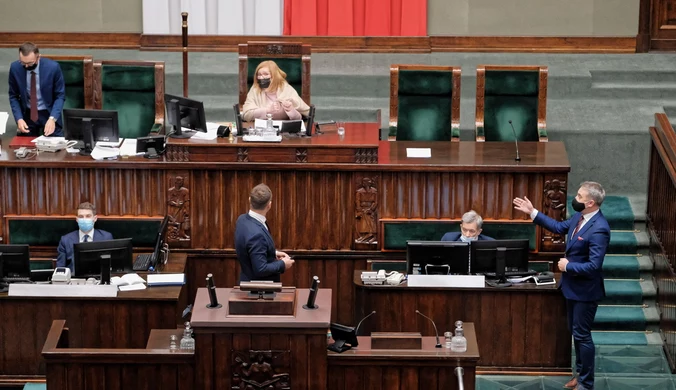 Sejm: Ustawa o ochronie granicy wraca do komisji.  Burzliwa debata w Sejmie