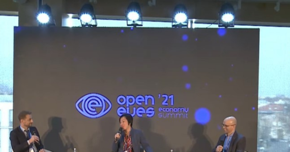 W Krakowie trwa Open Eyes Economy Summit - Międzynarodowy Kongres Ekonomii Wartości. Wydarzenie, które co roku zrzesza znane autorytety z różnych dziedzin życia społecznego. Zapraszamy na zapis transmisji: OEES talks: Globalne konsekwencje rozwoju Chin.