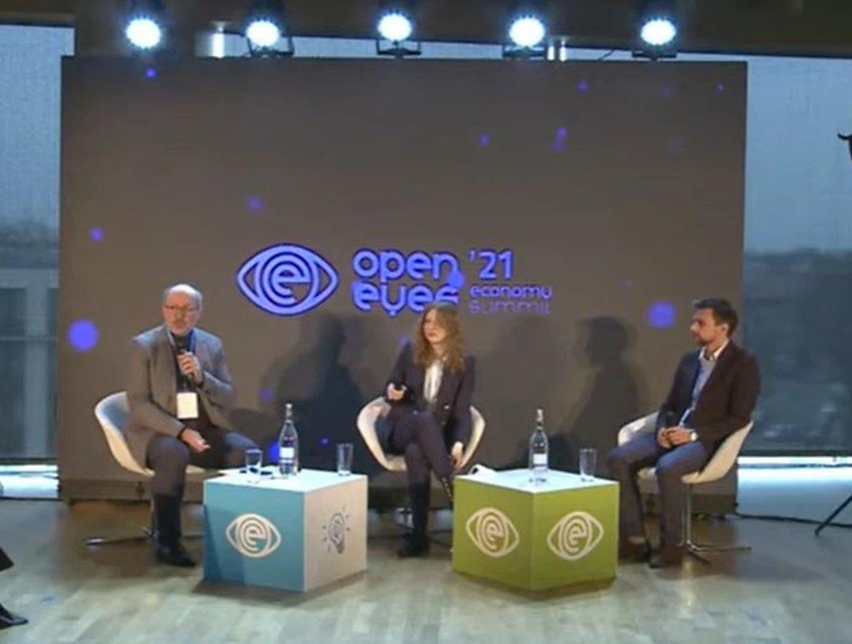 W Krakowie odbywa się Open Eyes Economy Summit - Międzynarodowy Kongres Ekonomii Wartości. Dziennikarz RMF FM Grzegorz Jasiński poprowadził w ramach Kongresu debatę na temat Pokolenia Z, pt. "Jak rozmawiać, żeby się dogadać z Generacją Z".