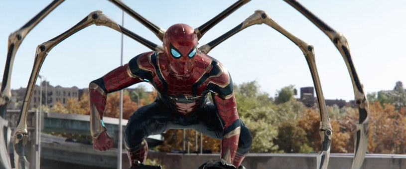 Nowy, oficjalny zwiastun filmu "Spider-Man: Bez drogi do domu" cieszy się ogromną popularnością, ale wywołał także spore zamieszanie. Potwierdza on kolejne teorie i przecieki z fabuły. Ogromną rolę odegra Doktor Strange.