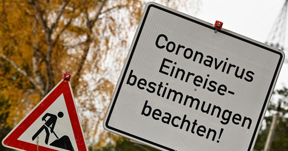 Decyzja już zapadła: od poniedziałku w całej Austrii zacznie obowiązywać lockdown i to dla wszystkich, bez względu na to, czy się zaszczepili przeciw Covid-19, czy nie. Takie nieoficjalne informacje podaje gazeta "Kronen Zeitung".