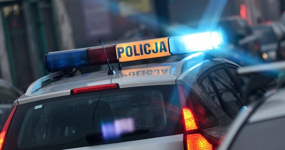 ​Policja zatrzymała 5 osób, które mogą mieć związek ze śmiertelnym zranieniem ostrym narzędziem 39-letniego mężczyzny w Radomiu. Wszyscy zostali osadzeni do wytrzeźwienia w policyjnym areszcie - poinformowała PAP w sobotę rzeczniczka mazowieckiej policji Katarzyna Kucharska.