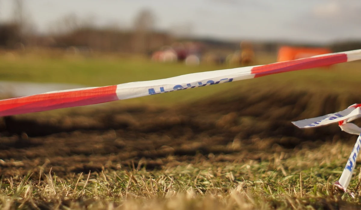 Zwłoki 61-letniego mężczyzny wyłowiono ze stawu w miejscowości Skotniki w powiecie sandomierskim. Wstępnie wykluczono, aby do jego śmierci przyczyniły się osoby trzecie. 