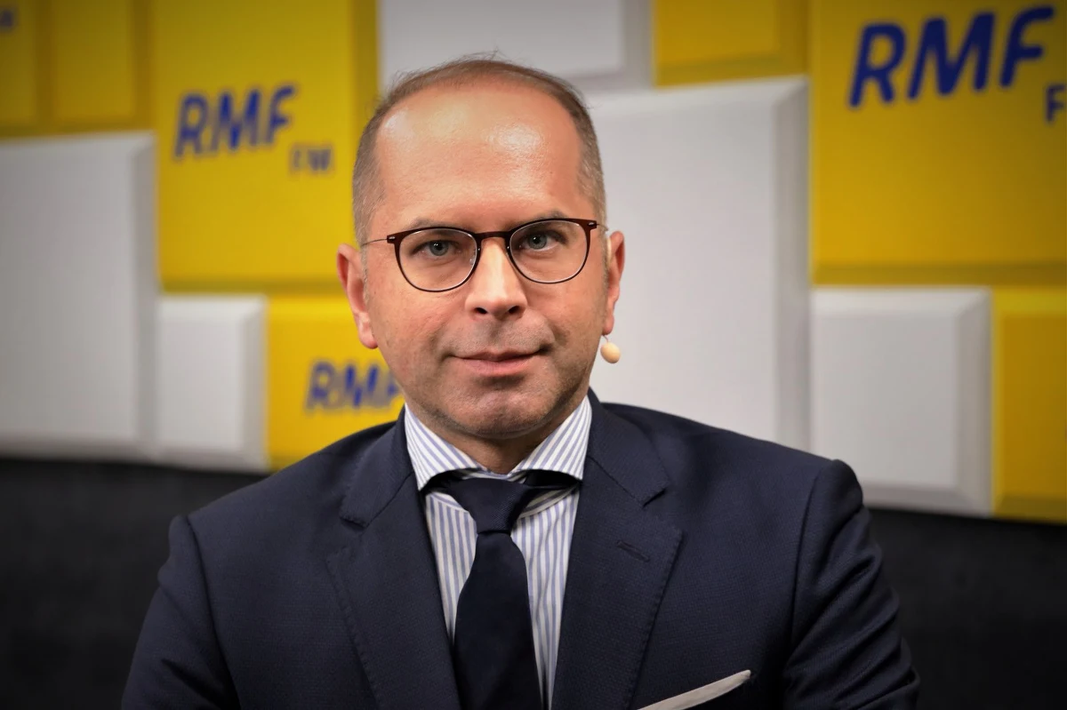 "Prawo jest po to, żeby je przestrzegać. Prawo jest też po to, żeby być skuteczne i żeby osoby, które popełniły wykroczenie, odpowiadały za nie" – tak w nawiązaniu do ukarania Donalda Tuska za zbyt szybką jazdę mówi poseł Koalicji Obywatelskiej Michał Szczerba. 