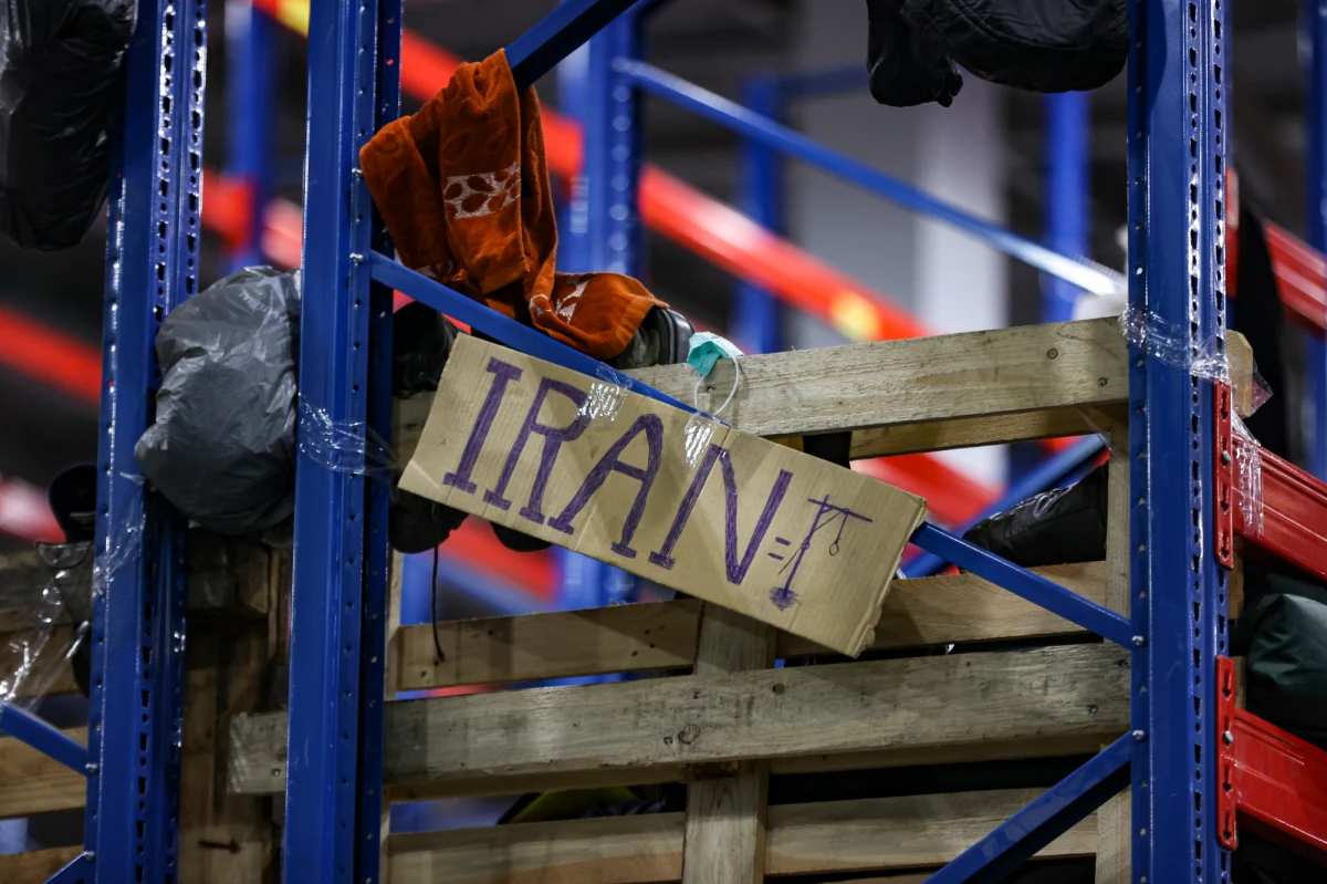 W poniedziałek z Mińska odleciał kolejny samolot, na pokładzie którego było 118 cudzoziemców, sprowadzonych na Białoruś w ostatnich miesiącach w celu zasilenia szlaku migracyjnego organizowanego przez reżim Łukaszenki - poinformował rzecznik koordynatora służb specjalnych Stanisław Żaryn.