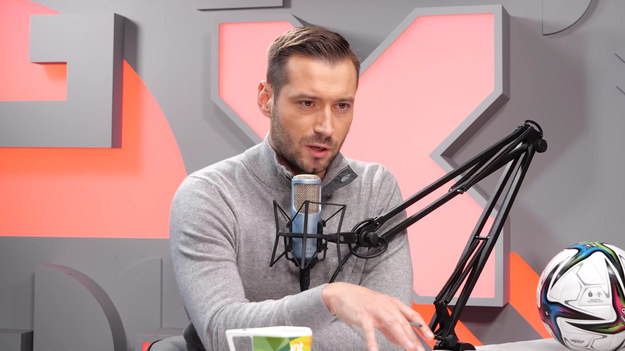 W 15. odcinku programu "Studio Ekstraklasa" gośćmi Sebastiana Staszewskiego byli Radosław Majewski i Sławomir Peszko. Ekspert sędziowski Łukasz Rogowski za pośrednictwem wideorozmowy wspominał o kontrowersjach, które były w ostatniej kolejce. 

W każdym odcinku eksperci podsumowują najciekawsze wydarzenia kolejki PKO Bank Polski Ekstraklasy. Oglądaj w poniedziałki o 20:00 NA ŻYWO w Interii! Partnerem projektu jest PKO Bank Polski.