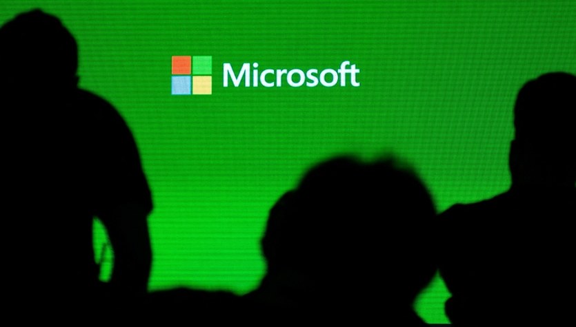 Microsoft is sharpening its teeth on Netflix.  A record deal is at stake