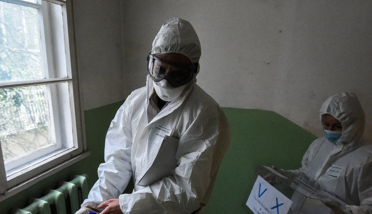 Rząd Bułgarii na środowym posiedzeniu przyjął decyzję o przedłużeniu stanu nadzwyczajnej sytuacji epidemicznej do 31 marca 2022 roku. Podkreślono, że pandemia w ostatnich dniach rozprzestrzenia się w kraju coraz szybciej.