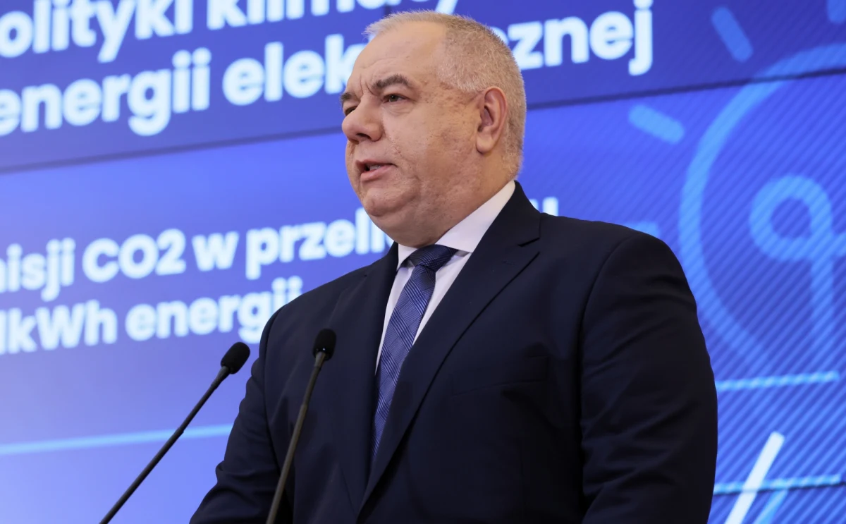 Dzięki tarczy antyinflacyjnej spadek inflacji na początku 2022 roku będzie bardzo wyraźny i będzie wynosił ok. 1 pkt proc. - mówił wicepremier Jacek Sasin.