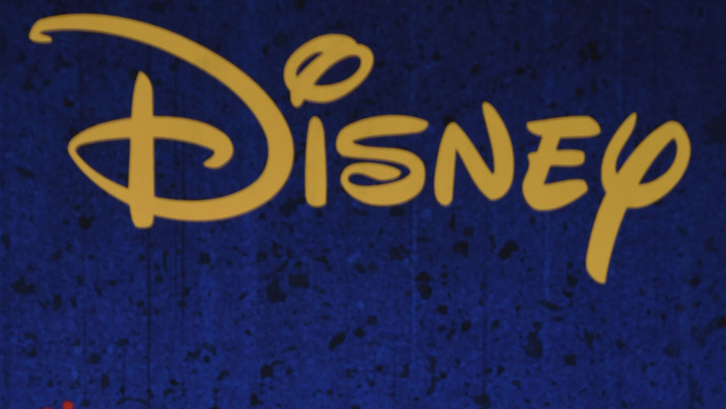 The Walt Disney Co. zamierza zwiększyć nakłady na oryginalne produkcje planowane na rok podatkowy 2022, który w Stanach rozpoczął się 1 października tego roku. W sumie ma wydać na nie aż 33 miliardy dolarów, czyli o około 8 miliardów więcej niż w poprzednim roku podatkowym.