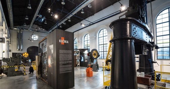 W obiektach dawnej elektrowni Huty Królewskiej w Chorzowie rozpoczyna działalność Muzeum Hutnictwa. Wielkie piece, walcarka, prasa i prostownica do szyn kolejowych - to tylko część urządzeń, które od 27 listopada będzie można zobaczyć w tej placówce.  