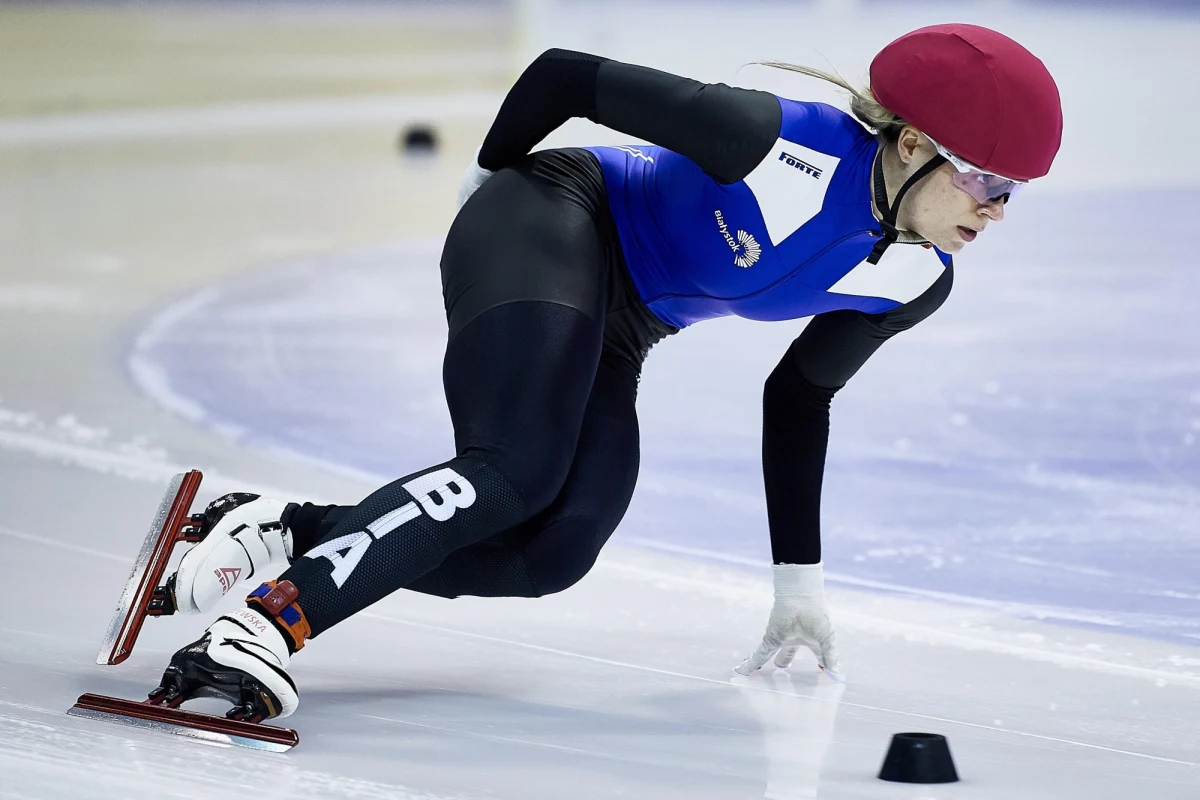 Natalia Maliszewska zajęła ostatecznie trzecie miejsce w klasyfikacji generalnej Pucharu Świata w short tracku na 500 m. Podczas ostatnich - czwartych w sezonie - zawodów w holenderskim Dordrechcie upadła w półfinale na tym dystansie i została sklasyfikowana na dziewiątej pozycji.