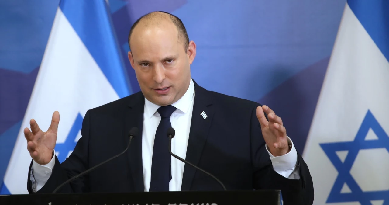 Premier Naftali Bennett oświadczył w sobotę, że w związku z pojawieniem się nowego wariantu koronawirusa od niedzieli wieczorem Izrael zamyka granice dla cudzoziemców.