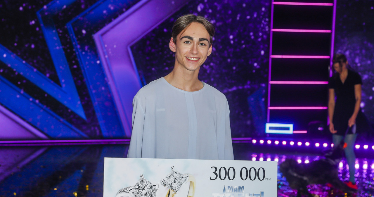 13. edycja "Mam talent!" właśnie dobiegła końca. Program wygrał zaledwie 19-letni Krzysztof Jaros! W nagrodę otrzymał czek na 300 000 złotych.