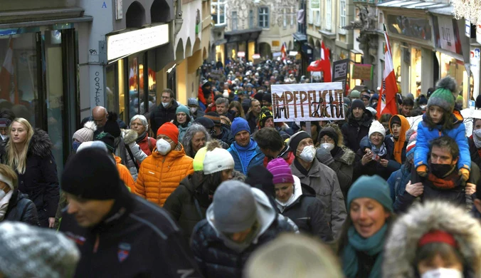 Austria: Śledztwo wobec uczestników protestu przeciw lockdownowi. Mieli wykonać hitlerowskie pozdrowienie