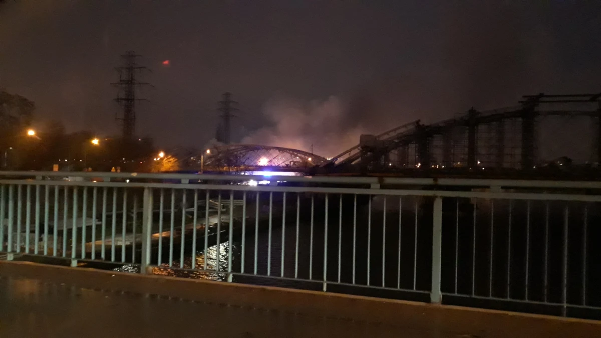 W poniedziałek około 6:30 zapalił się pustostan przy ulicy Podgórskiej w Krakowie. Ze wstępnych informacji wynika, że nikomu nic się nie stało. 