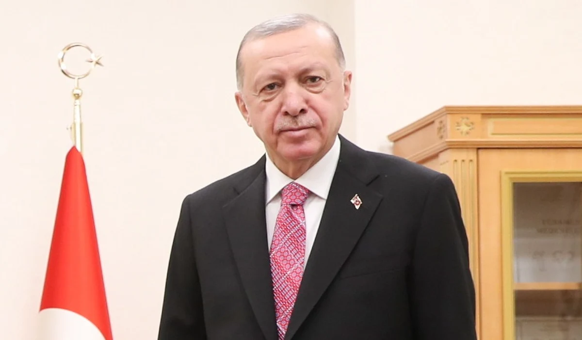 Prezydent Recep Tayyip Erdogan powiedział w poniedziałek, że Turcja jest gotowa do przewodniczenia mediacjom pomiędzy Rosją a Ukrainą - podała Agencja Reutera, powołując się na tureckie kanały informacyjne.