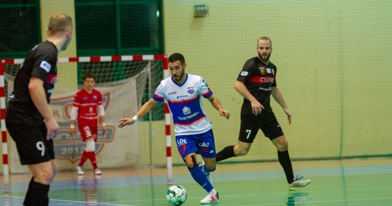 W 13. kolejce STATSCORE Futsal Ekstraklasy zdecydowanie nie zabrakło bramek. W sumie padło ich aż 61. Poza tym byliśmy też świadkami niespodziewanych wyników, dzięki czemu doszło do roszad na kluczowych pozycjach.