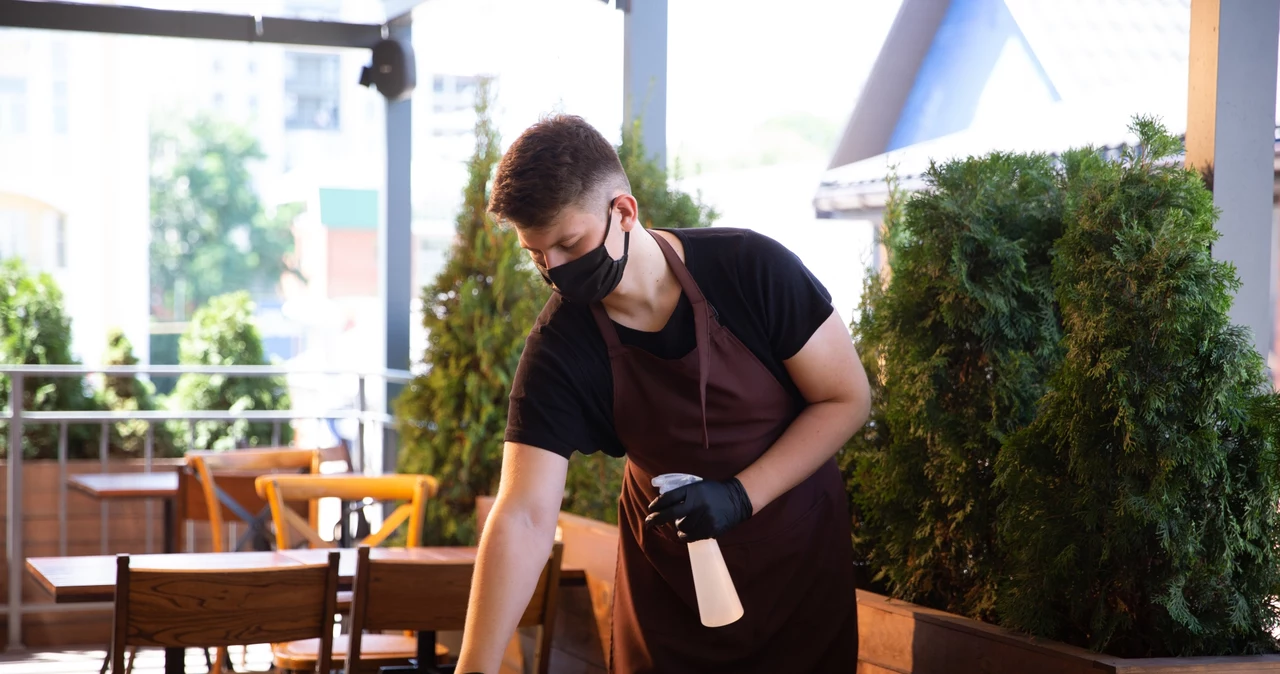 Nowe zasady epidemiczne będą obowiązywały m.in. w restauracjach