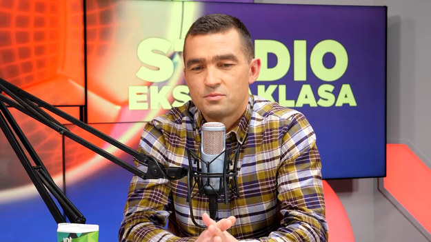 W 16. odcinku programu "Studio Ekstraklasa" gośćmi Pauliny Czarnoty-Bojarskiej byli Radosław Majewski i Łukasz Surma. Ekspert sędziowski Łukasz Rogowski za pośrednictwem wideorozmowy wspominał o kontrowersjach, które były w ostatniej kolejce. 

W każdym odcinku eksperci podsumowują najciekawsze wydarzenia kolejki PKO Bank Polski Ekstraklasy. Oglądaj w poniedziałki o 20:00 NA ŻYWO w Interii! Partnerem projektu jest PKO Bank Polski.
