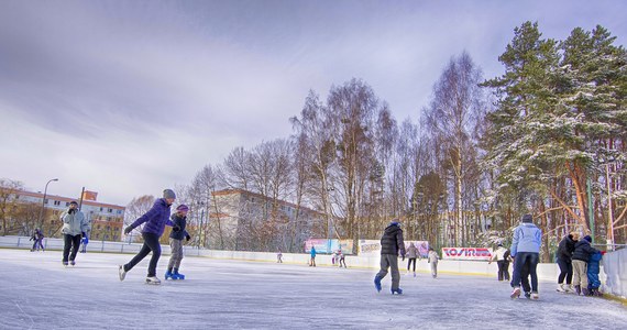 Z początkiem grudnia działalność zaczęło pierwsze z lodowisk, jakie tej zimy przygotuje Ośrodek Sportu i Rekreacji w Olsztynie. Pierwsze dwa dni są bezpłatne.
