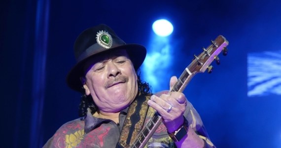 Słynny gitarzysta i kompozytor Carlos Santana poddał się zabiegowi kardiologicznemu i odwołał serię występów w Las Vegas, ktore miały odbyć się w grudniu. Artysta poinformował tym w środę w nagraniu wideo.