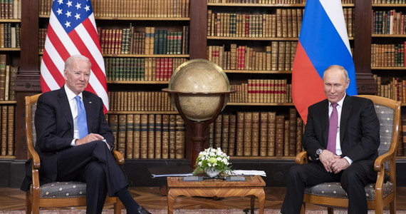 Sekretarz stanu USA Antony Blinken potwierdził, że prezydenci USA i Rosji Joe Biden i Władimir Putin "prawdopodobnie" będą rozmawiać ze sobą "w najbliższej przyszłości". Wcześniej możliwość zorganizowania takiego spotkania zapowiadało MSZ Rosji.