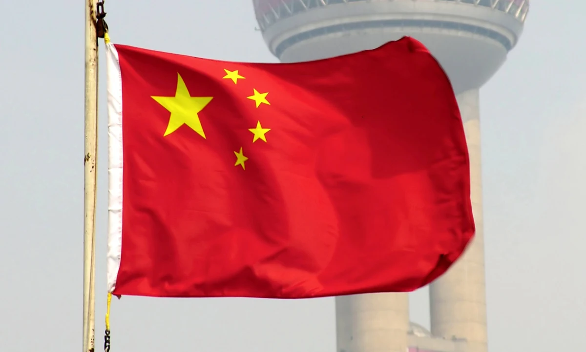 Facebook usunął ponad 500 kont związanych z chińską kampanią dezinformacyjną, w której promowano twierdzenia nieistniejącego "szwajcarskiego biologa" oskarżającego USA o "wtrącanie się" w badania nad pochodzeniem Covid-19 - podała w czwartek stacja BBC.