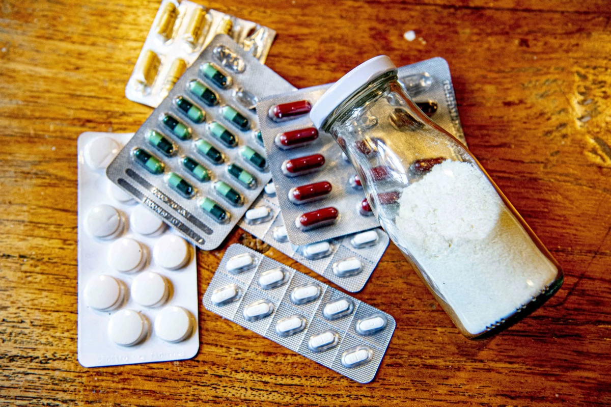 Holenderska federacja lekarzy (KNMG) wydała nowe rekomendacje dotyczące eutanazji osób z demencją, w oparciu o wyrok Sądu Najwyższego. Zgodnie z wyrokiem, ,medycy będą mogli podjąć decyzję o przeprowadzeniu eutanazji w przypadku osób w zaawansowanej demencji, które złożyły pisemny wniosek o zakończenie życia, gdy były jeszcze w pełni świadome.