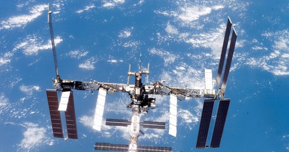 Dwoje amerykańskich astronautów, Thomas Marshburn i Kayla Barron, naprawiło zepsutą antenę na Międzynarodowej Stacji Kosmicznej - poinformowała amerykańska agencja kosmiczna NASA.