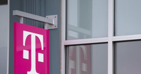 Sieć T-Mobile podaje, że wczoraj stała się obiektem zmasowanego ataku hakerskiego.