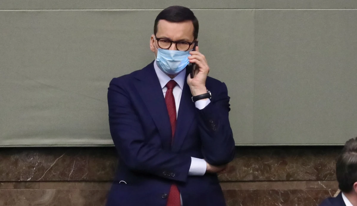 ​Tworzenie jednego państwa europejskiego, "Stanów Zjednoczonych Europy" jest pewnego rodzaju niebezpieczną utopią; stawiając tamę kolejnemu poszerzaniu kompetencji Unii Europejskiej, bronimy jednocześnie Europy, UE - powiedział w piątek premier Mateusz Morawiecki.