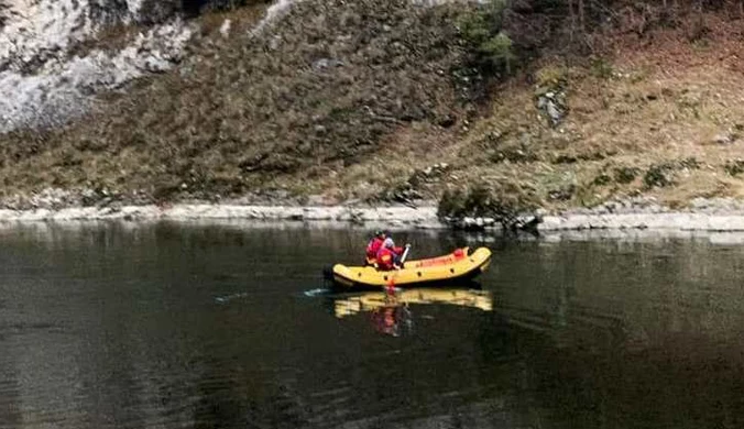 Pieniny: Turysta spadł z Sokolicy. Ciało transportowano pontonem