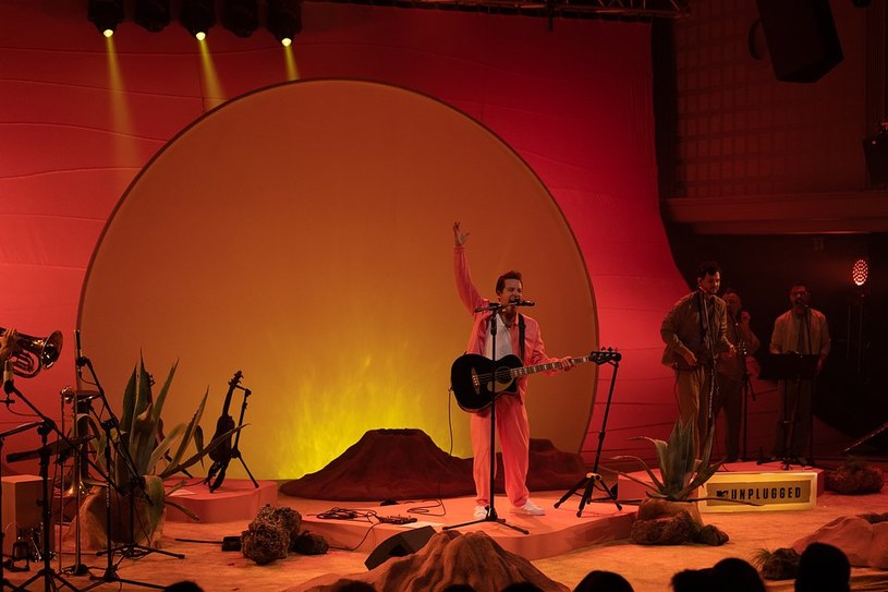 Wydany w listopadzie ubiegłego roku krążek "MTV Unplugged" doczekał się długo wypatrywanej przez fanów trasy koncertowej. Jednym z przystanków na trasie składającej się z 18 koncertów jest Kraków. Wokalista wystąpi tam 5 kwietnia 2022 roku.