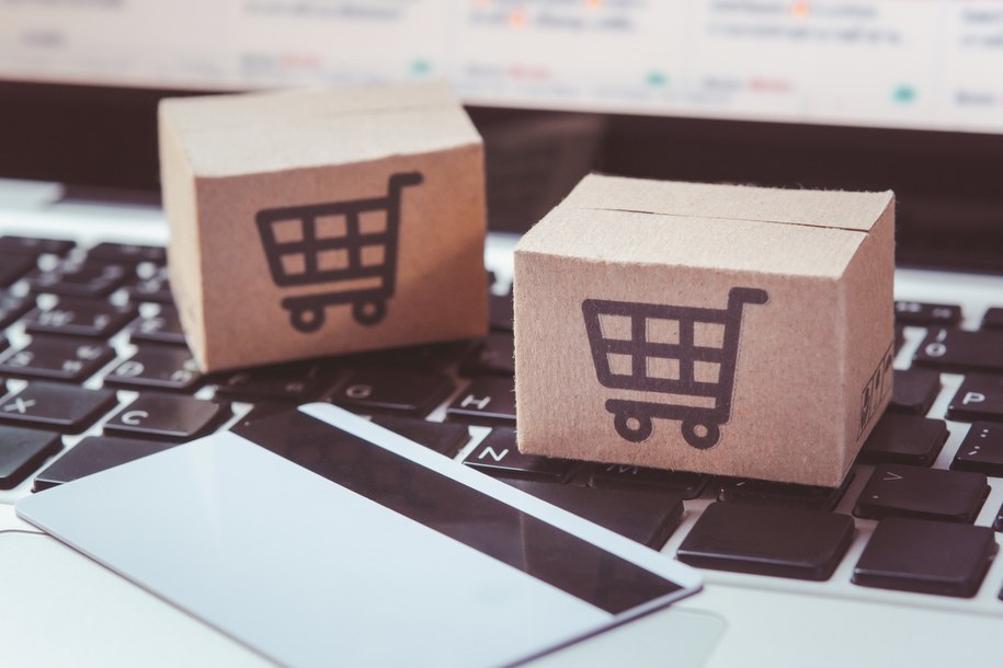 Obniżki cen na Black Friday były symboliczne. Jest raport