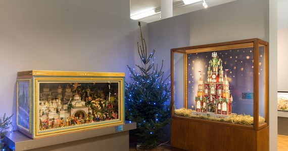 W Pałacu Królewskim we Wrocławiu można zobaczyć wystawę szopek bożonarodzeniowych. Obok tych słynnych krakowskich, są też unikatowe dolnośląskie eksponaty z XIX wieku.