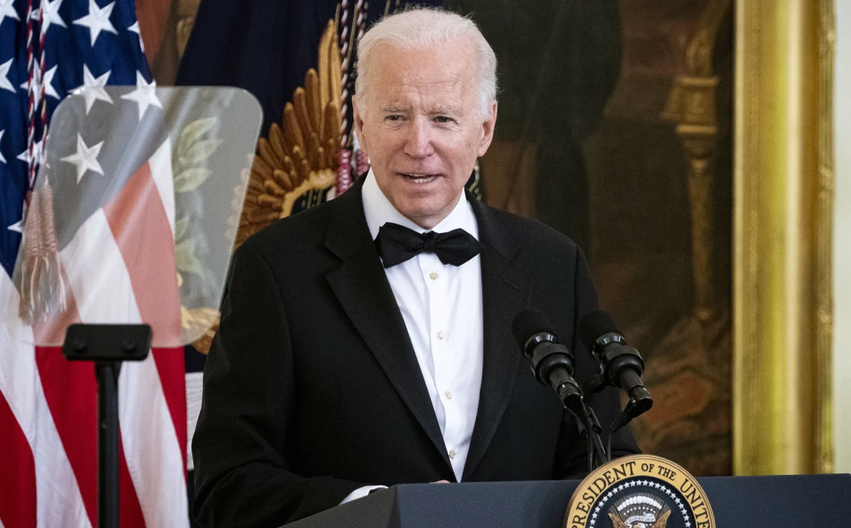 Przed rozmową Joe Bidena i Władimira Putina we wtorek prezydent USA odbędzie rozmowy z przywódcami państw sojuszniczych, a szef dyplomacji Antony Blinken będzie rozmawiał z prezydentem Ukrainy Wołodymyrem Zełenskim - powiedział w poniedziałek wysoki rangą przedstawiciel Białego Domu.