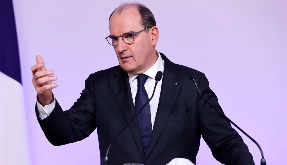 Francja wprowadza nowe obostrzenia pandemiczne. Premier Jean Castex ogłosił, że od 15 grudnia m.in. zaostrzony zostanie protokół sanitarny w szkołach i ograniczone będą imprezy. Rozpoczęty zostanie także cykl szczepień w wieku 5-11 lat z tzw. zagrożonych grup. 