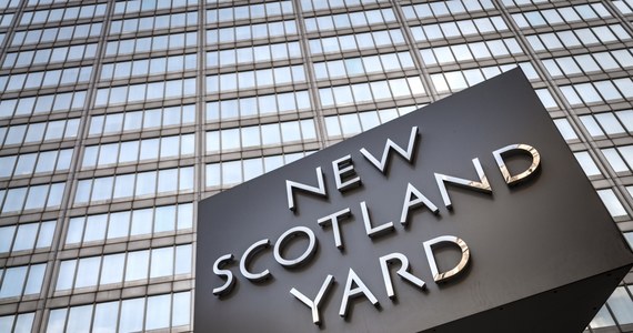 Dwóch funkcjonariuszy Scotland Yardu skazanych na 2 lata i 9 miesięcy więzienia. To kolejny skandal w londyńskiej policji, wyjątkowo dla niej kompromitujący z uwagi na okoliczności wykroczenia. 