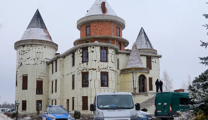 Strzały w Brzezinach. Nie żyje mężczyzna, kobieta w szpitalu 