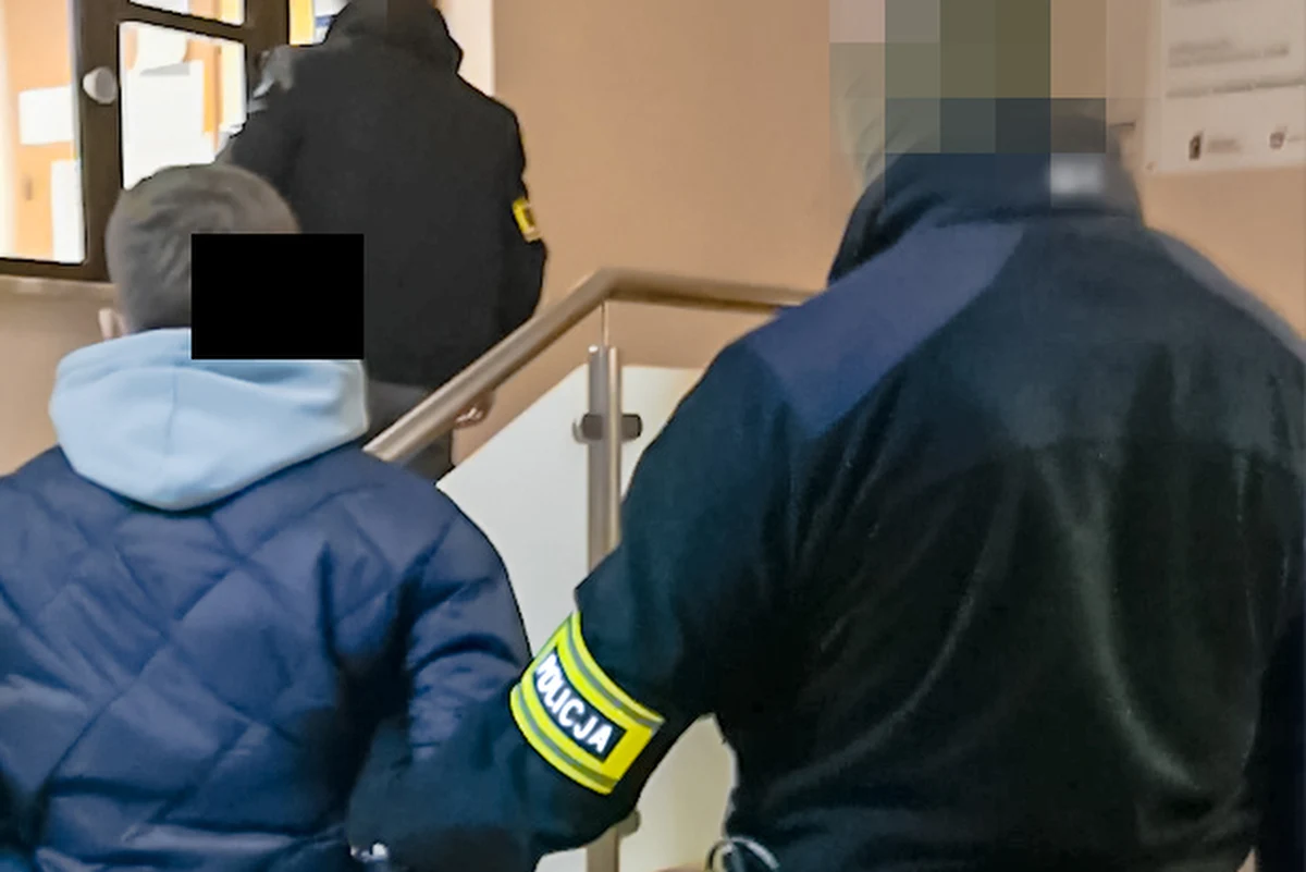 Policjanci z grupy tzw. łowców cieni Centralnego Biura Śledczego Policji namierzyli i zatrzymali dwóch mężczyzn. Byli oni poszukiwani na podstawie Europejskiego Nakazu Aresztowania wystawionego przez hiszpańskie i szwedzkie organy ścigania. 