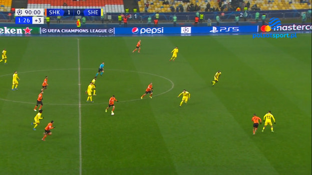 Trzecie miejsce w grupie D zajęła największa rewelacja rozgrywek Sheriff Tyraspol. Mistrz Mołdawii zremisował na wyjeździe z Szachtarem Donieck 1:1.
