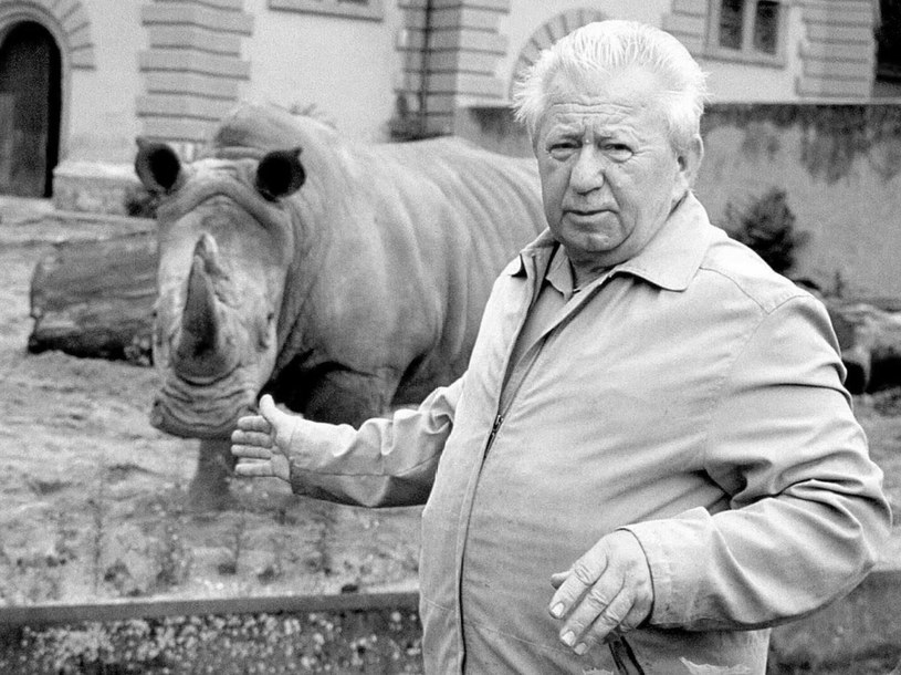 Antoni Gucwiński nie żyje. Były dyrektor wrocławskiego ZOO oraz autor programu "Z kamerą wśród zwierząt" zmarł 8 grudnia 2021 roku w wieku 89 lat. Żona ujawniła właśnie prawdopodobną przyczynę jego śmierci.
