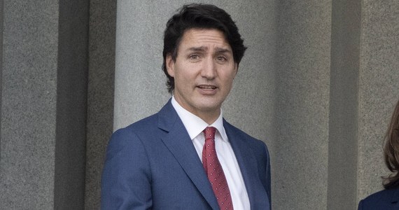Premier Kanady Justin Trudeau oznajmił, że jego kraj dołączy do USA, Australii i Wielkiej Brytanii w dyplomatycznym bojkocie Zimowych Igrzysk Olimpijskich w Pekinie w lutym 2022 roku ze względu na łamanie praw człowieka przez władze ChRL w Sinciangu. 